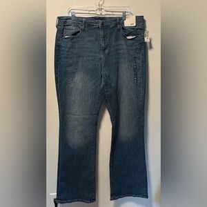 NWT Aero jeans mid rise boot cut stretch plus size jeans casual comfy modern